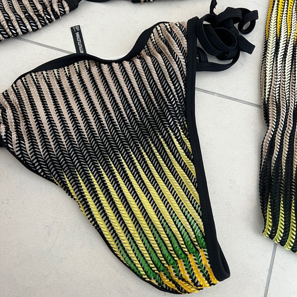 PLT THREE PEICE SET - Picture 6 of 7